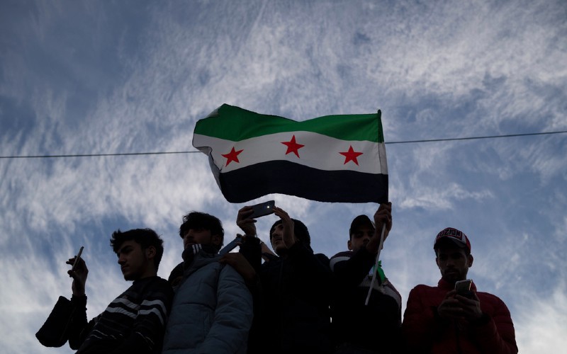 Blinken urges Mideast nations to support a peaceful Syrian political transition