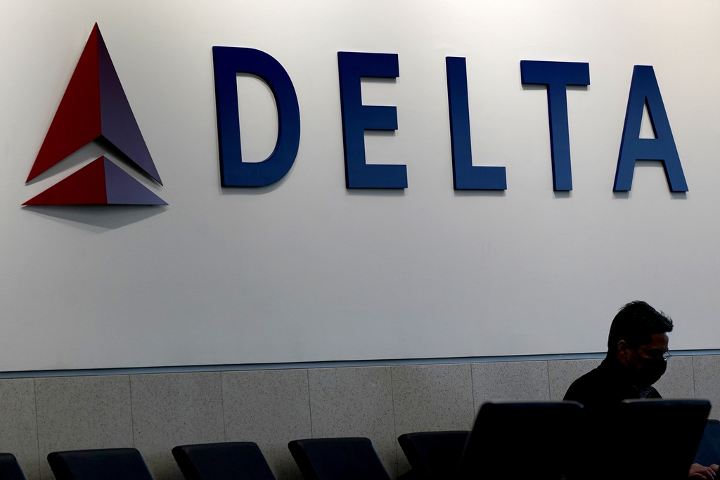 Delta's Q3 profit fell below $1 billion after tech outage led to thousands of cancellations