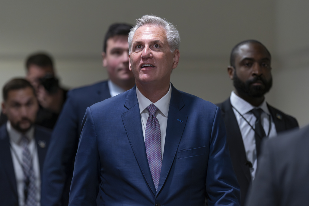 Deadline looming, Biden and McCarthy narrow in on budget deal to lift debt ceiling