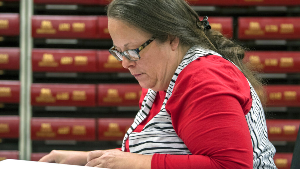 Judge: Same-sex marriage license denials violated rights - Vimarsana News