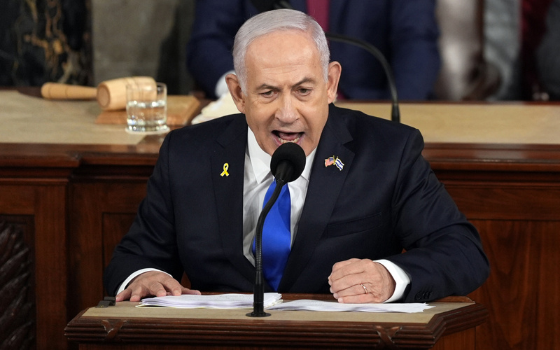 Bibi gets strong reviews as ‘Iran’s useful idiots’ tear up Washington around him