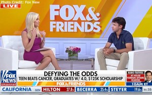 Teenager completes high school with 4.0  GPA  while battling cancer
