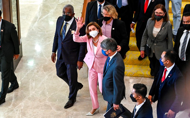 Pelosi believed headed to Taiwan, raising tension with China