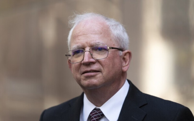 Supreme Court urged to protect conservatives' right to legal representation