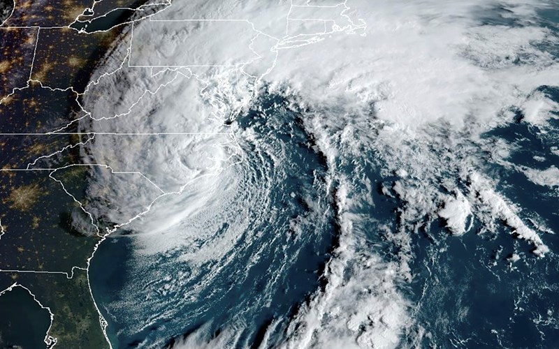 Coastal North Carolina hit by flooding as Tropical Storm Ophelia travels north