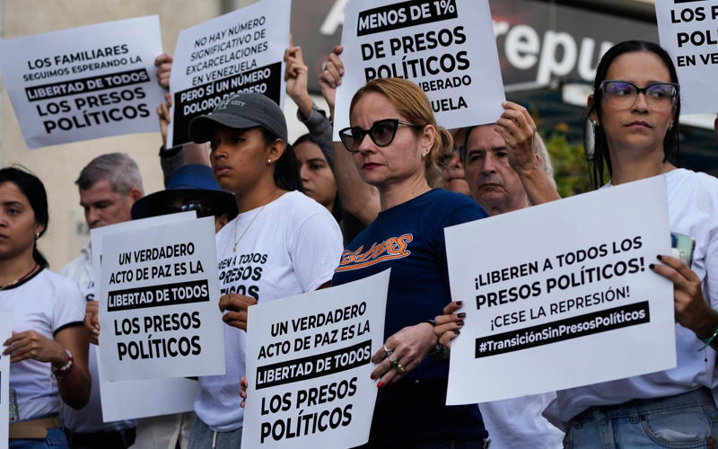 Slow-moving prisoner releases in Venezuela enter 3rd day after government announces goodwill effort