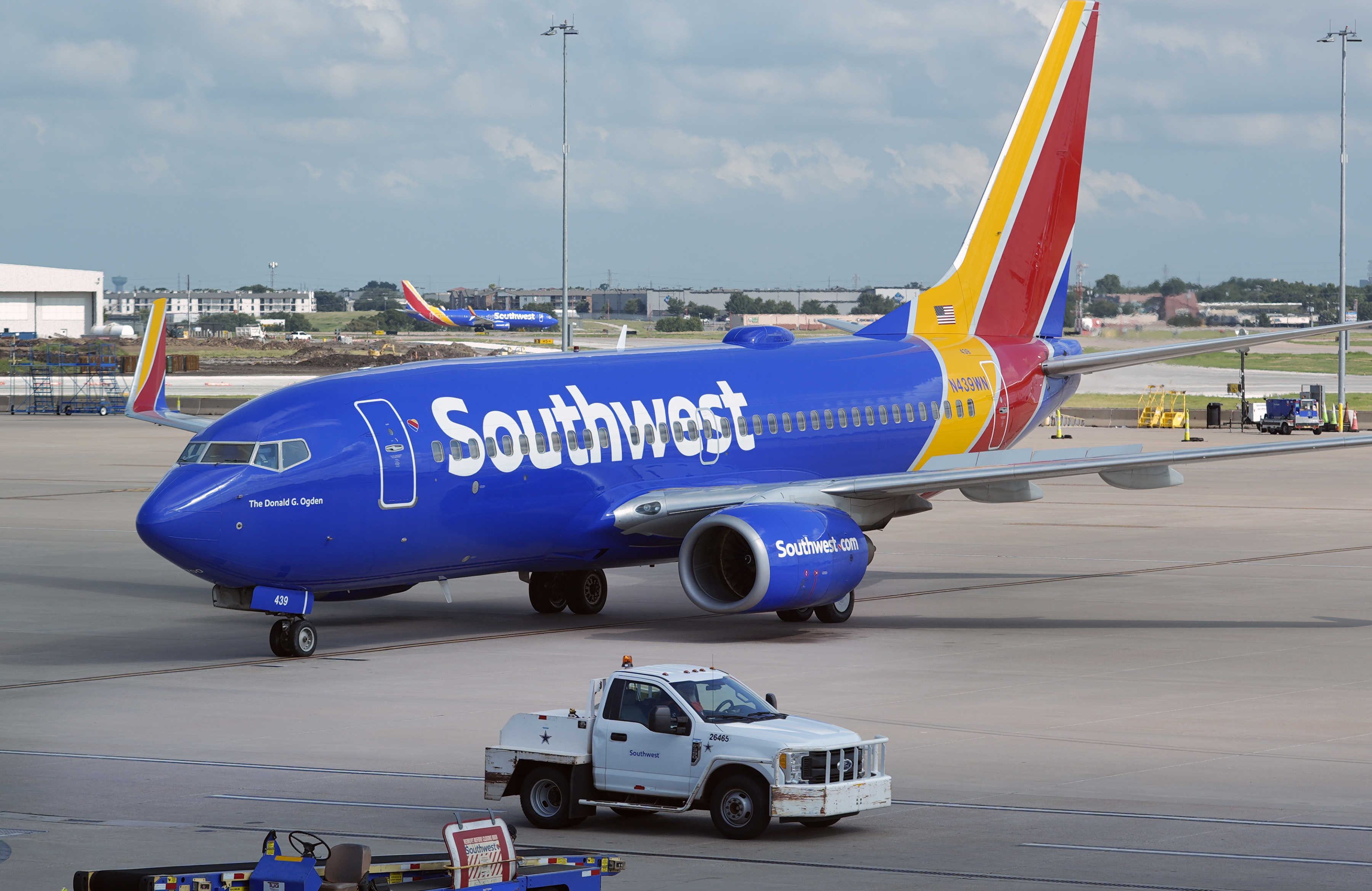 Bullet strikes Southwest Airlines plane without injuries at Dallas airport