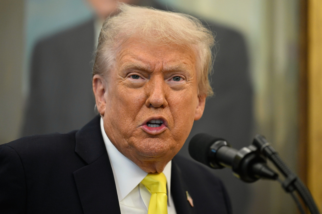 Trump targets more news outlets, saying he will ban CNN, MS NOW and Politico from the White House