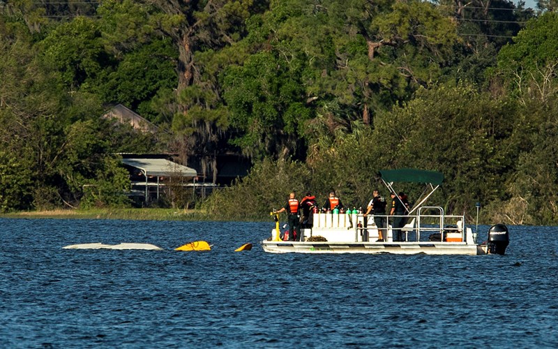 4 killed when 2 small planes collide over Florida lake