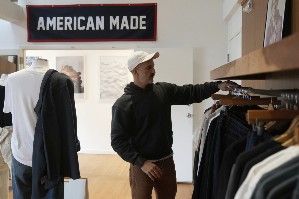 Poll: Americans fear tariff battle will lead to higher prices