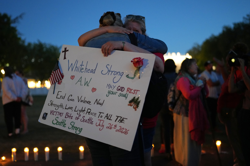 Seattle shootout that killed 3 may have been gang-related