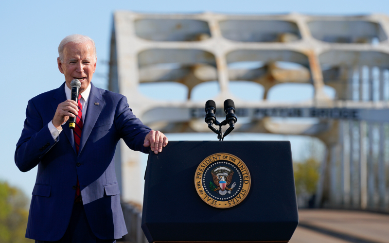 With infamous bridge as backdrop, Biden dropped more civil rights lies