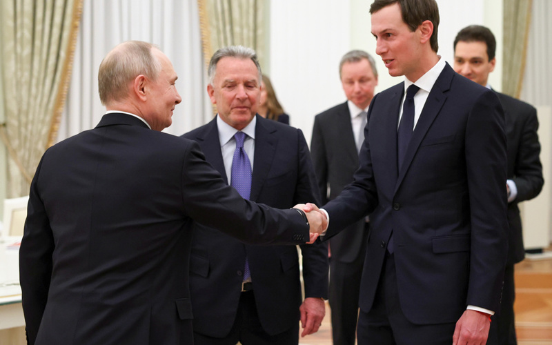 Putin meets Trump's envoys as Kremlin says Ukraine settlement hinges on territory