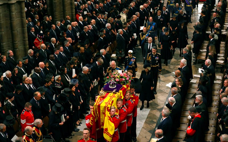 Queen Elizabeth II mourned at funeral by Britain and world