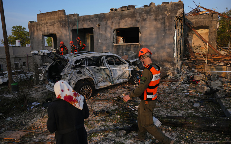 Blast rocks Tehran after Israel threatened to target area of government-organized rally