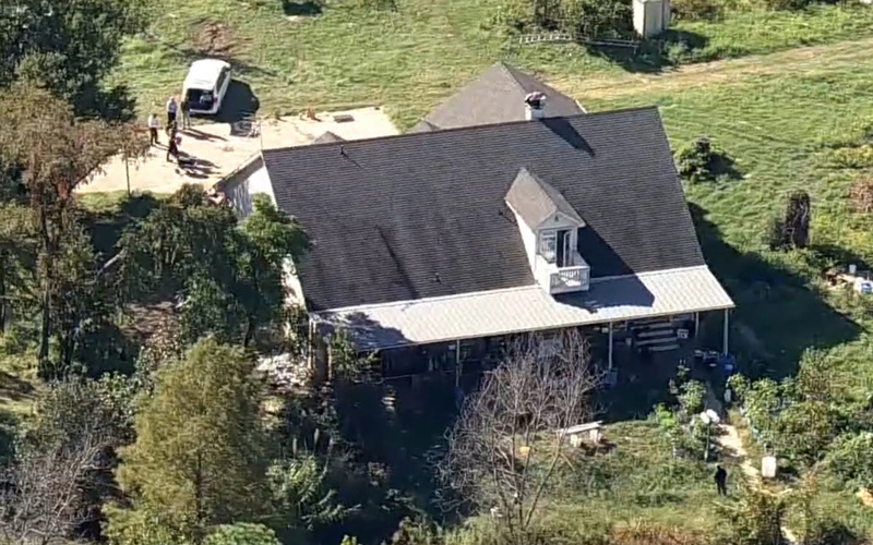 Texas deputy killed and police officer wounded while serving warrants