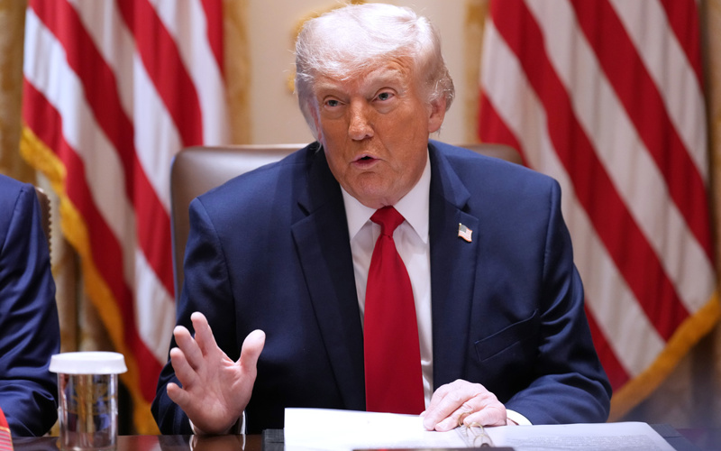 Trump insists Iran 'negotiating on fumes' as he looks for deal to settle conflict