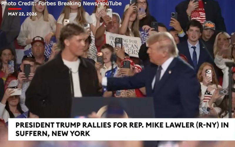 Media conflict follows after NFL player introduces Trump at rally