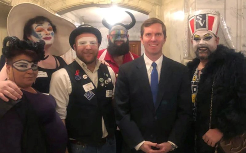 Photo resurfaces of KY guv posing with Christ-mocking drag queens