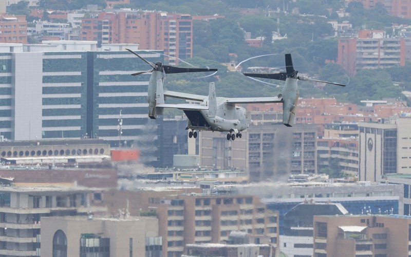Marines conduct a rapid response exercise at the US Embassy in Venezuela's capital