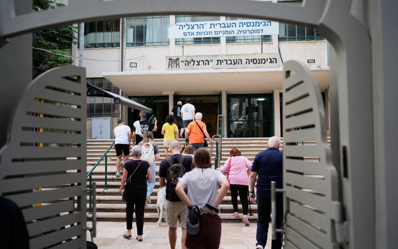 Israelis are voting today on whether to keep Netanyahu as their leader