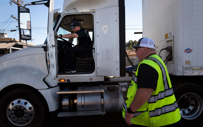 Federal review finds 44% of US trucking schools don't comply with government rules
