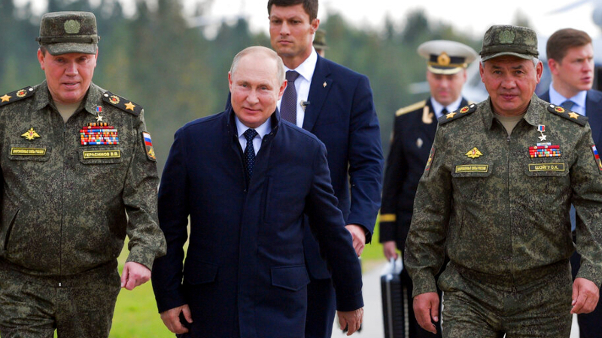 Former intelligence official: Putin's days are numbered - Vimarsana News