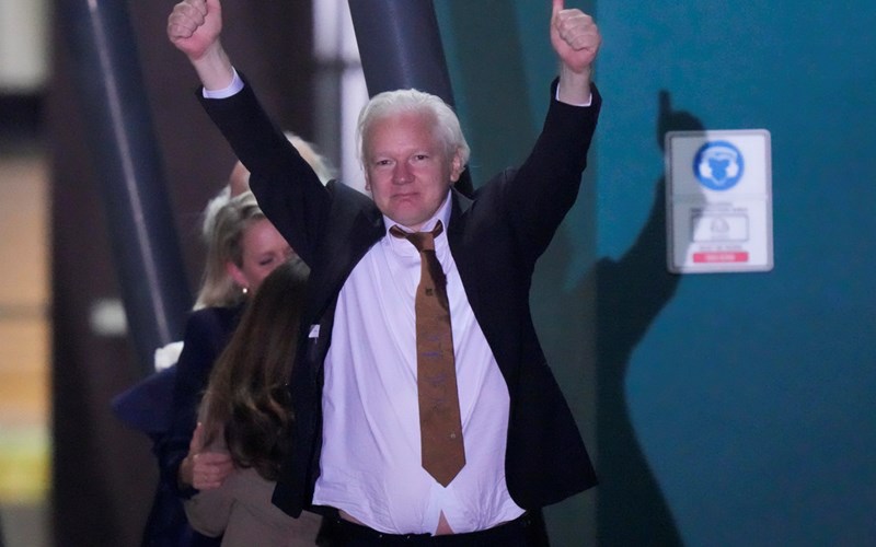 WikiLeaks founder Julian Assange returns to Australia a free man after US legal battle ends