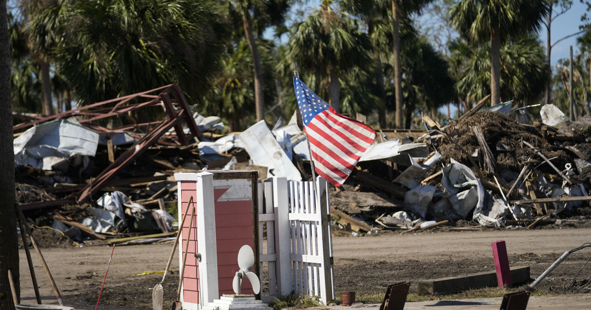 Death toll rises from Helene while supplies are rushed to North