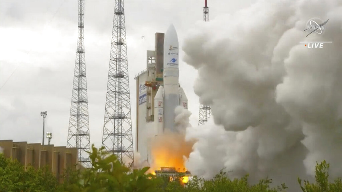 Space telescope launched on daring quest to behold 1st stars - Vimarsana News