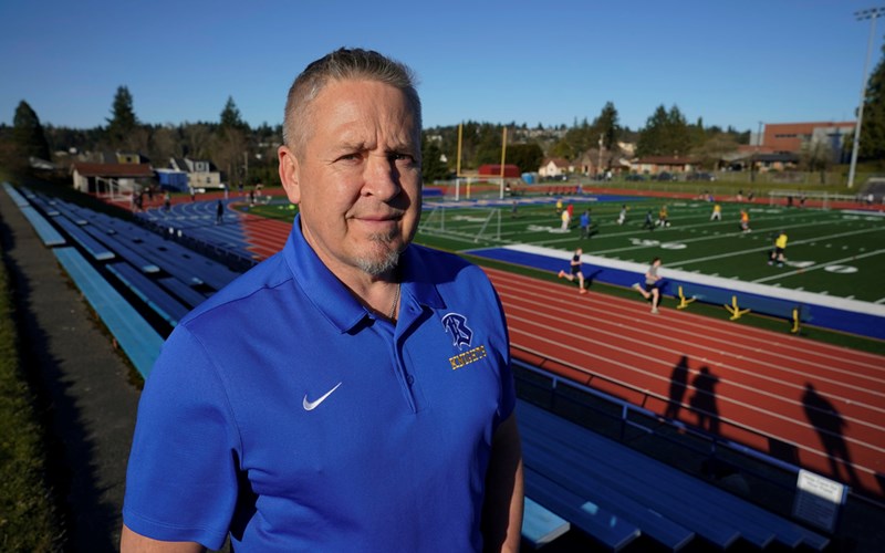 After sudden resignation, Coach Kennedy might not be done with Bremerton High