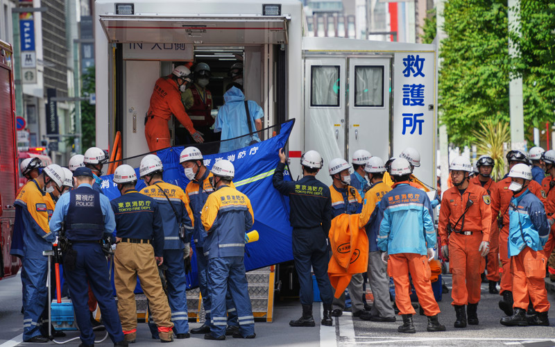Over 20 taken to hospital after unknown substance allegedly sprayed in Tokyo shopping area