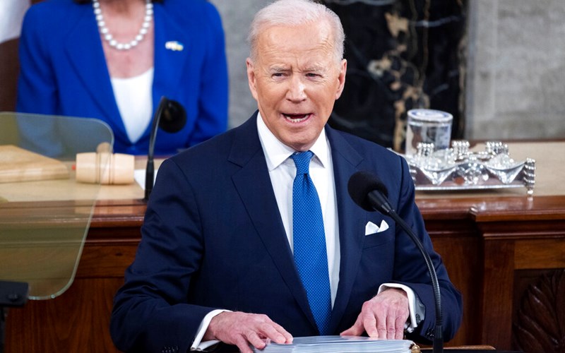 Bauer on Biden's delivery: 'There is something wrong' with the president