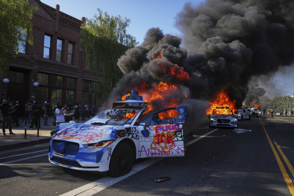 Trump sends more troops to Los Angeles to deal with anti-ICE riots