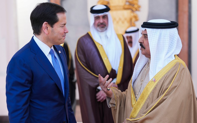 Iran attacks Bahrain and Kuwait following US strikes and threatens to halt talks to end the war