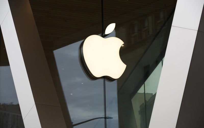 Apple announces $500 billion investment in US