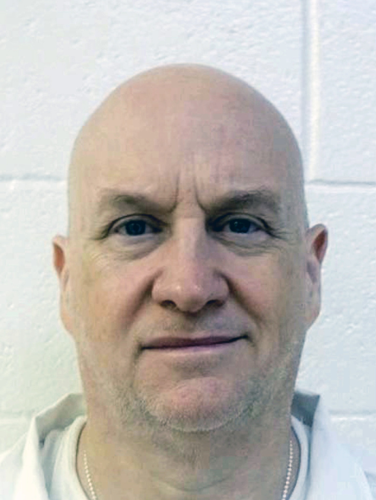 Search continues for Arkansas fugitive known as 'Devil in the Ozarks'