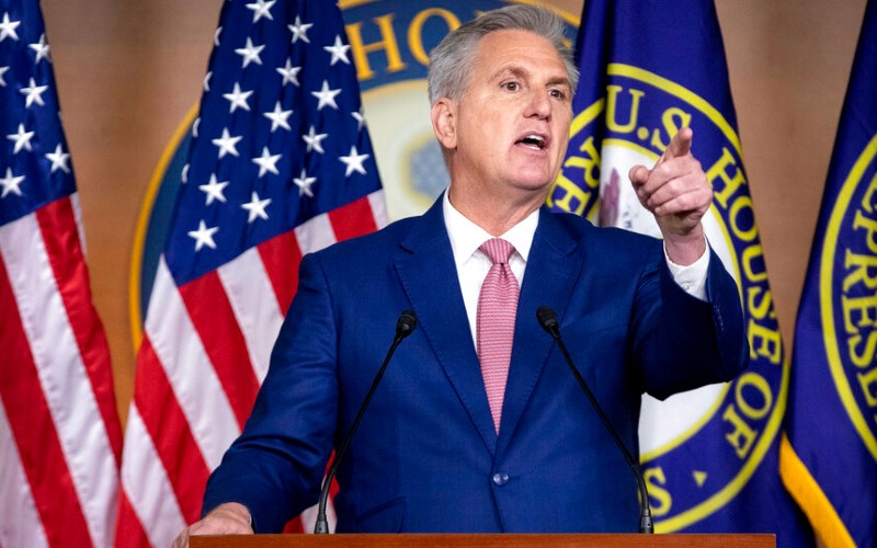Polls predict Pelosi out but McCarthy criticized for 'Commitment'