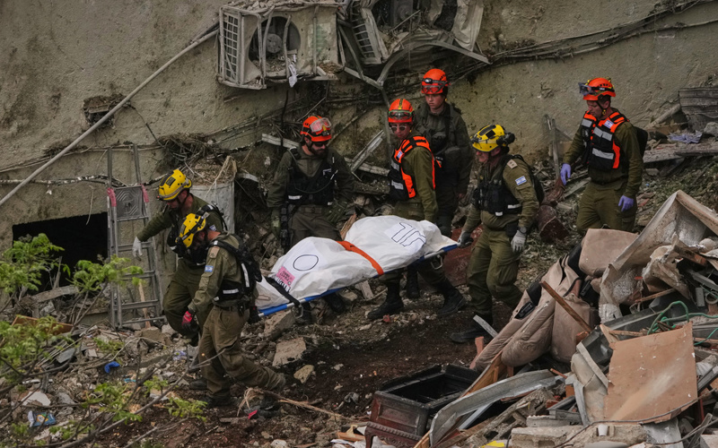 Israel kills two Iranian commanders and takes out petrochemical plant