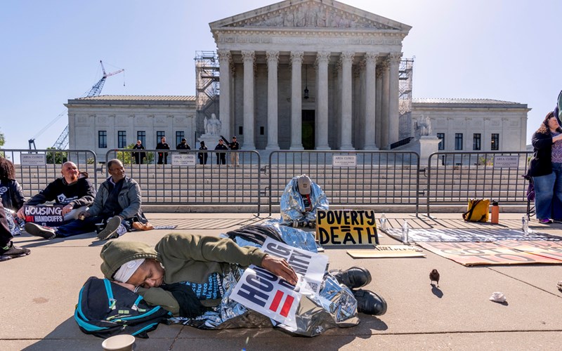 Supreme Court weighs bans on where homeless can sleep