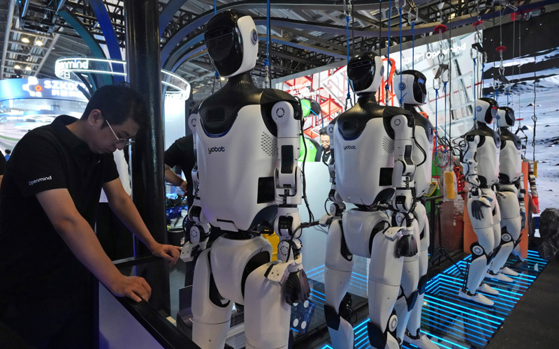 US bans foreign-made humanoid robots, targeting China over national security