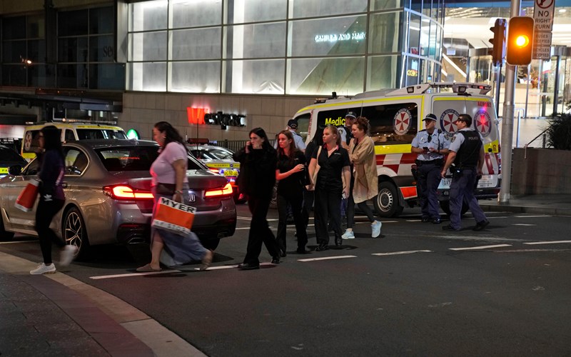 6 people stabbed to death in a Sydney shopping center and a suspect is fatally shot