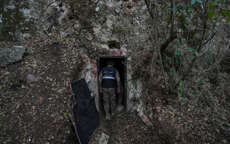 Lebanese army boosts its presence along border with Israel, dismantling Hezbollah posts