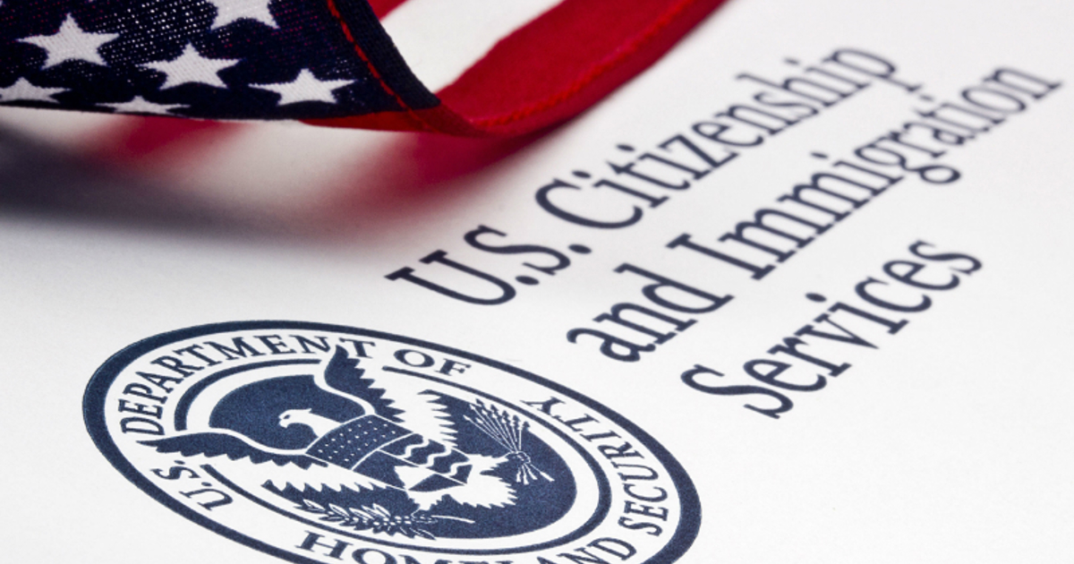 Should one be a legal U.S. citizen to be a police officer?