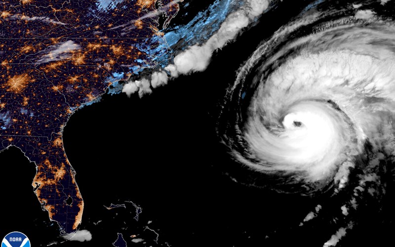 Powerful Hurricane Fiona roaring by Bermuda, then to Canada