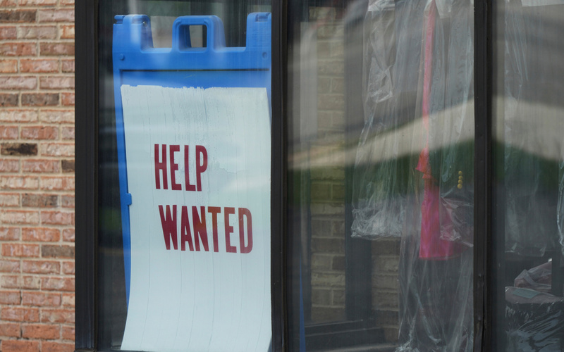 US filings for jobless benefits fall to 191,000, lowest since September of 2022