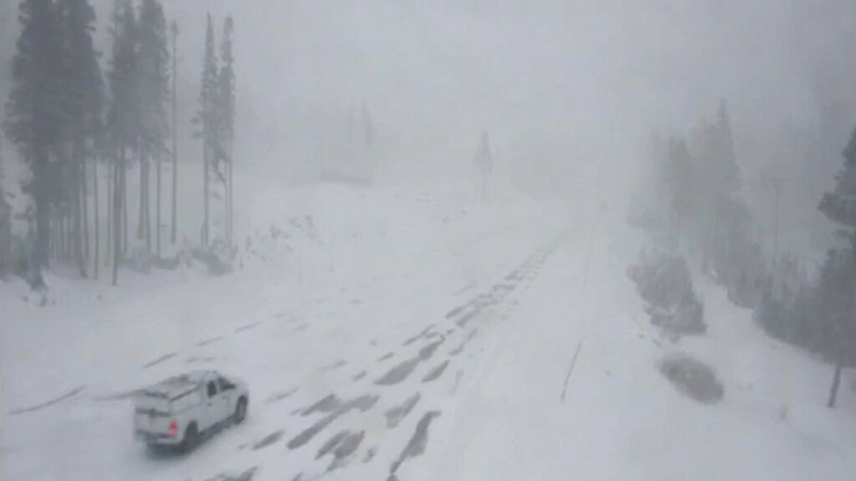 Big California storm dumps snow, drenches parched regions - Vimarsana News