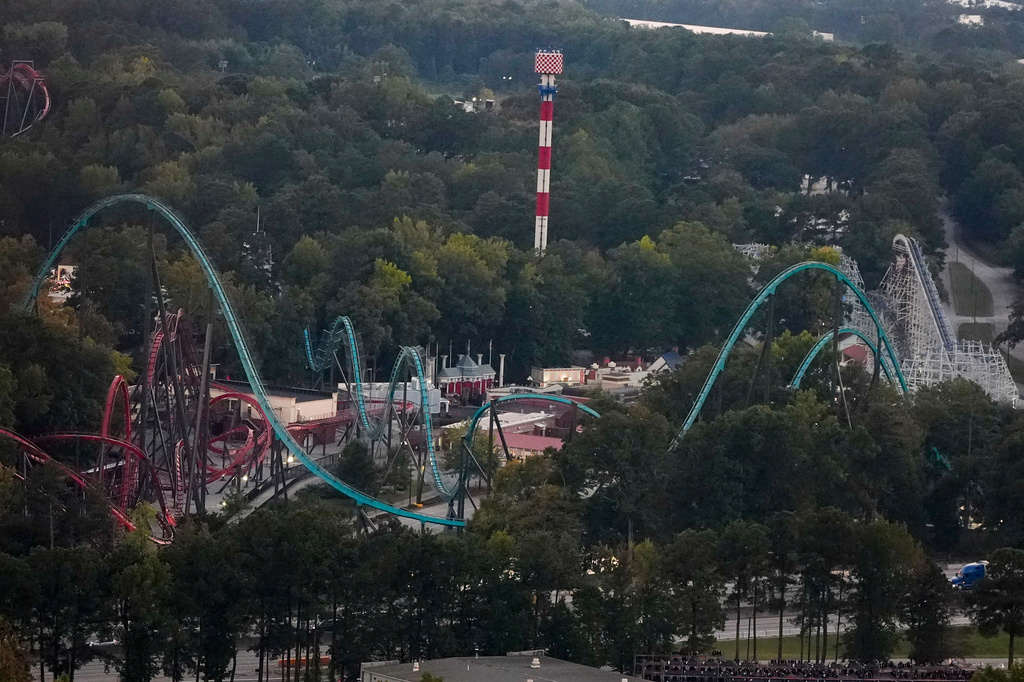 Georgia amusement park to reopen Friday days after roller coaster death