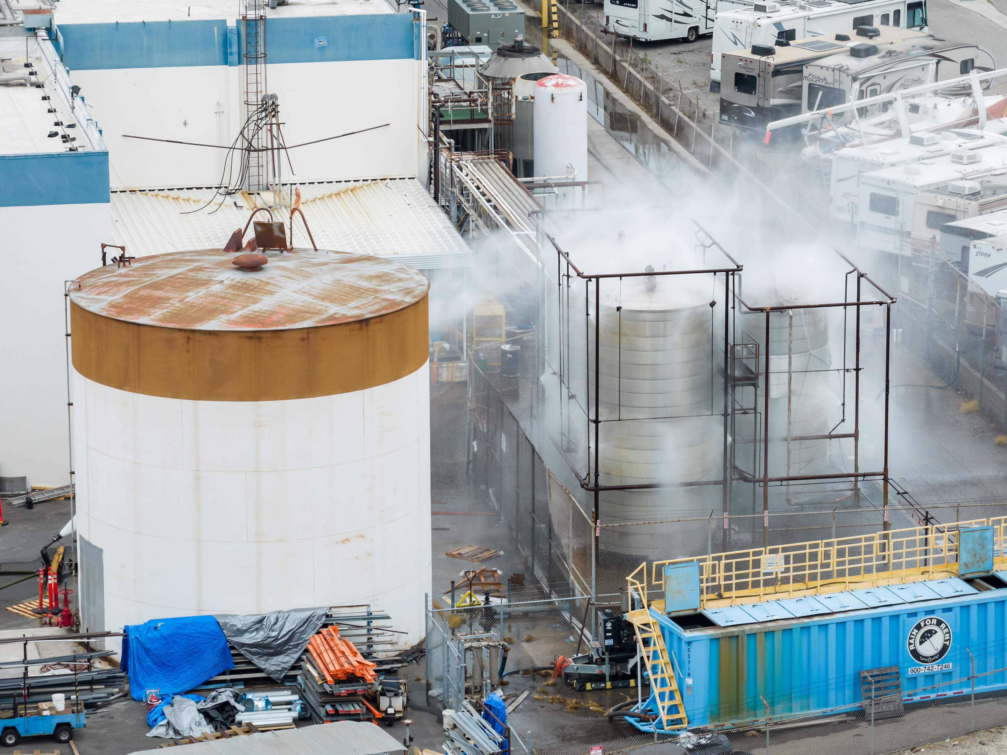 The risk of a catastrophic chemical tank explosion in California has been eliminated, officials say