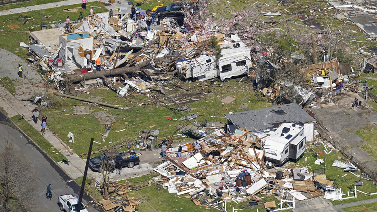 Louisiana digging out after tornadoes plow through homes - Vimarsana News